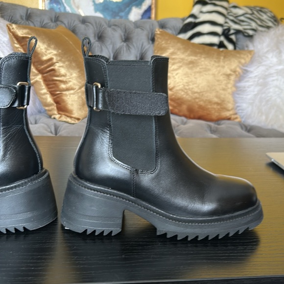 Steve Madden Black Leather Ankle Boots with gold accent. - Picture 10 of 15